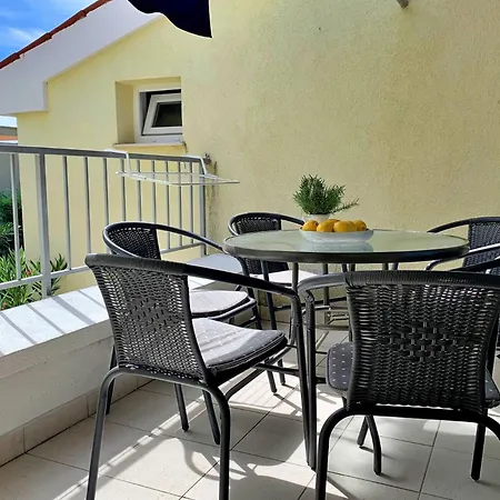 Guest house Savic 3*