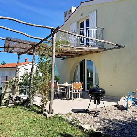 Guest house Savic Silo (Krk)